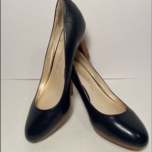 Etienne Aigner navy blue leather pumps